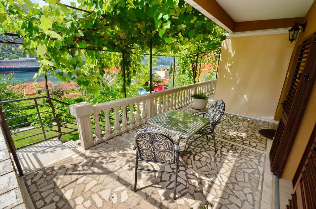 Apartmani Cetkovic Cattaro Camera foto