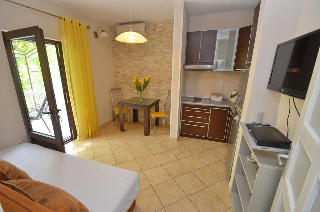 Apartmani Cetkovic Cattaro Camera foto