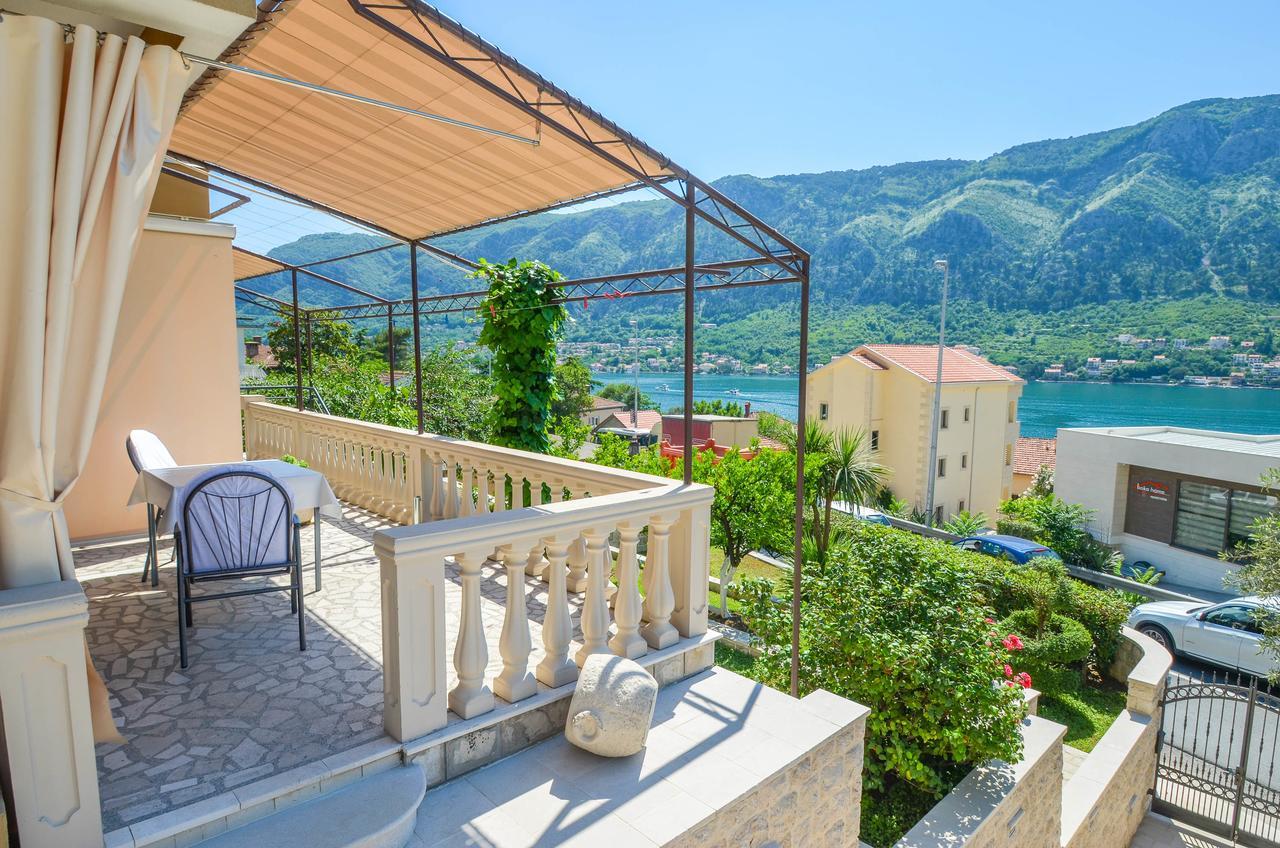 Apartmani Cetkovic Cattaro Esterno foto