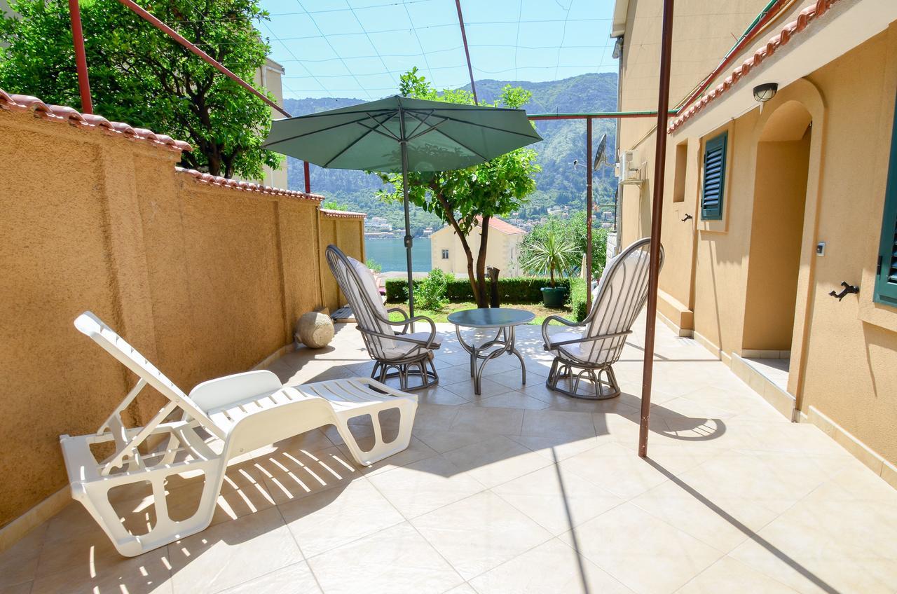 Apartmani Cetkovic Cattaro Esterno foto